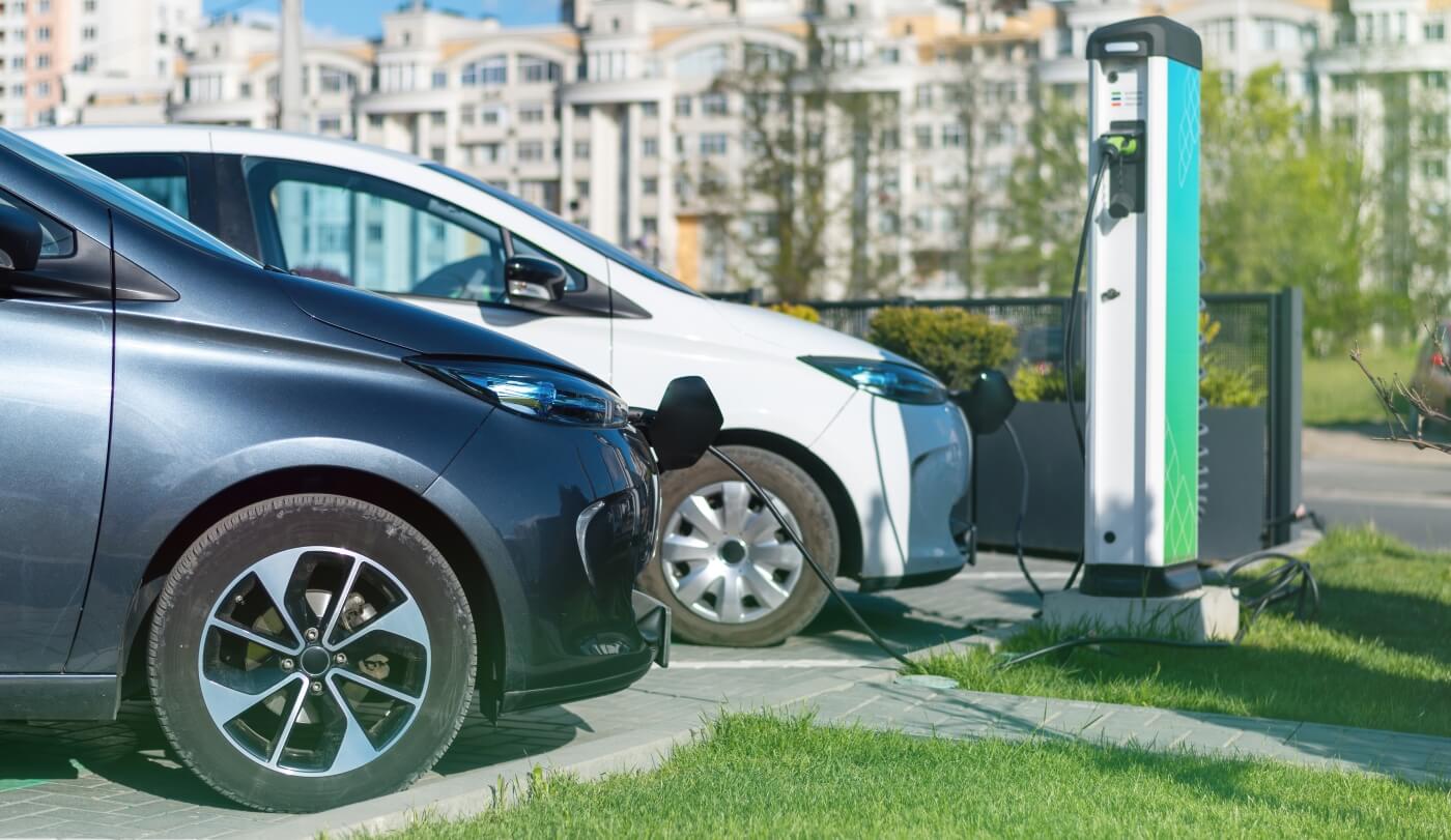 Heat, Charging Habits, What Really Affects EV Battery Lifespan